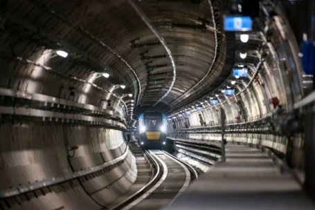 Pyrotek acoustic solutions installed forty meters under the surface in the Melbourne Metro Tunnel to reduce rail noise.